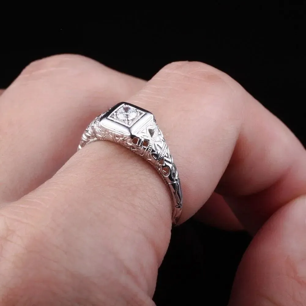 10k White Gold Vintage / Unique Moissanite Ring 0.1ct