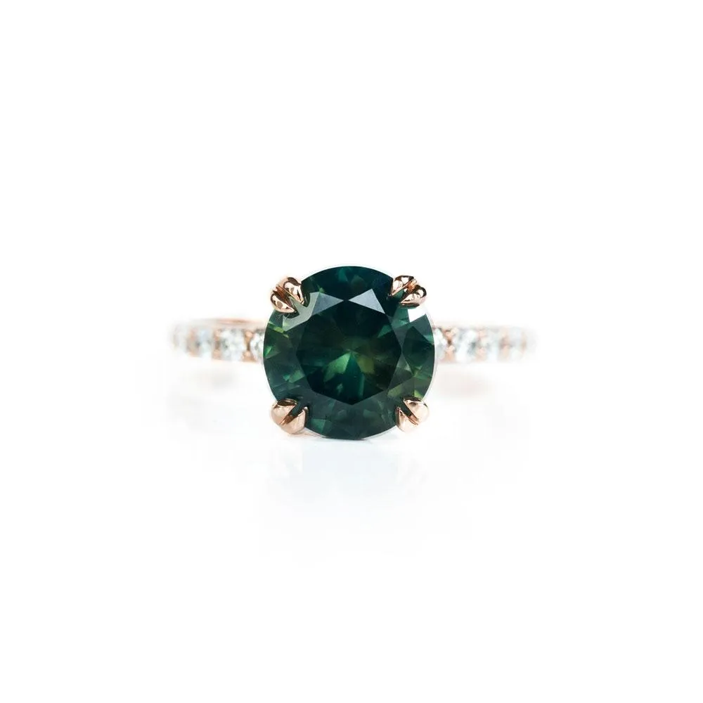 3.53ct Round Green Unheated Sapphire and Diamond-studded ring in 14k Rose Gold