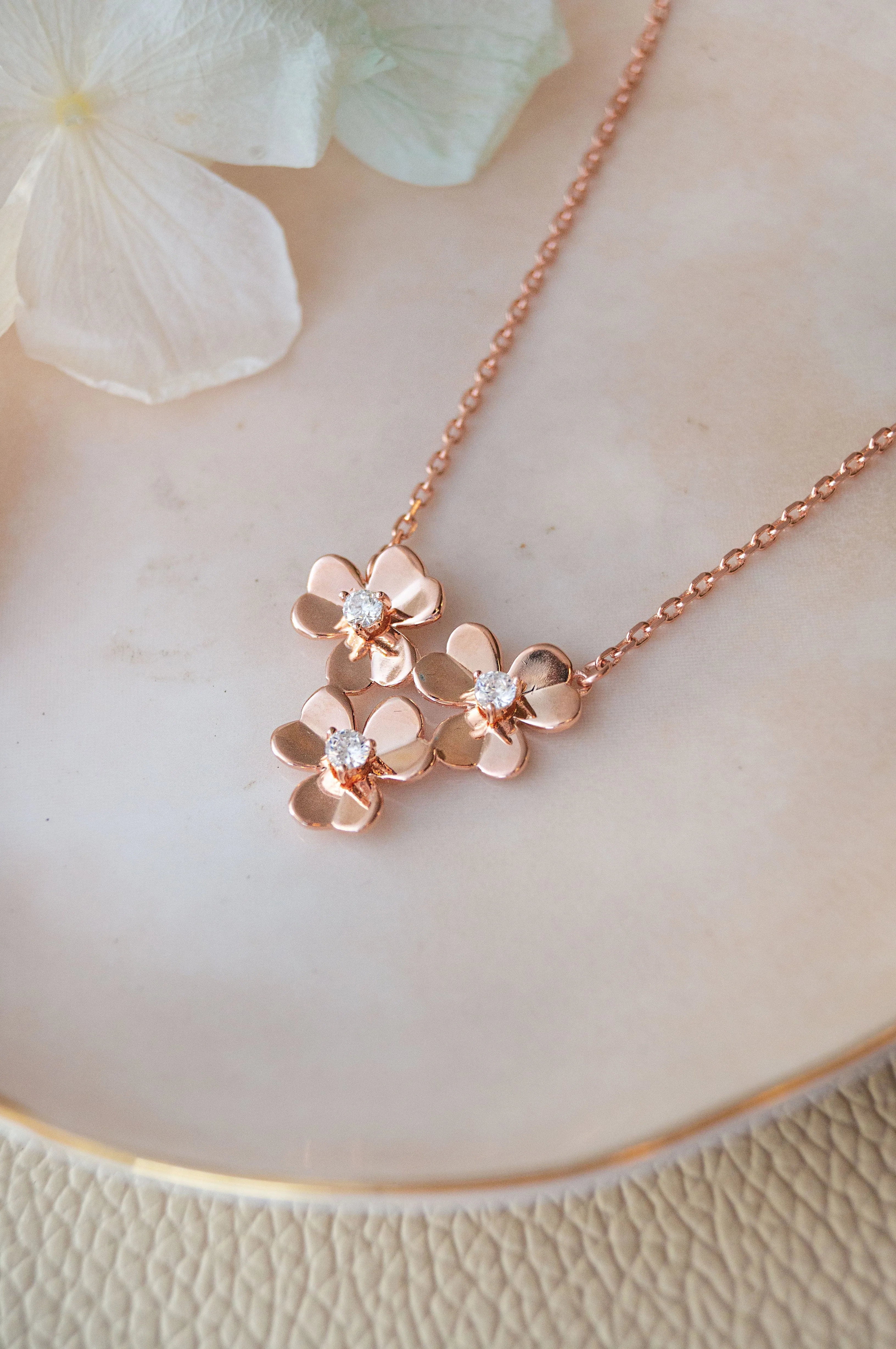 Three Pretty Flowers Rose Gold Plated Sterling Silver Chain Necklace