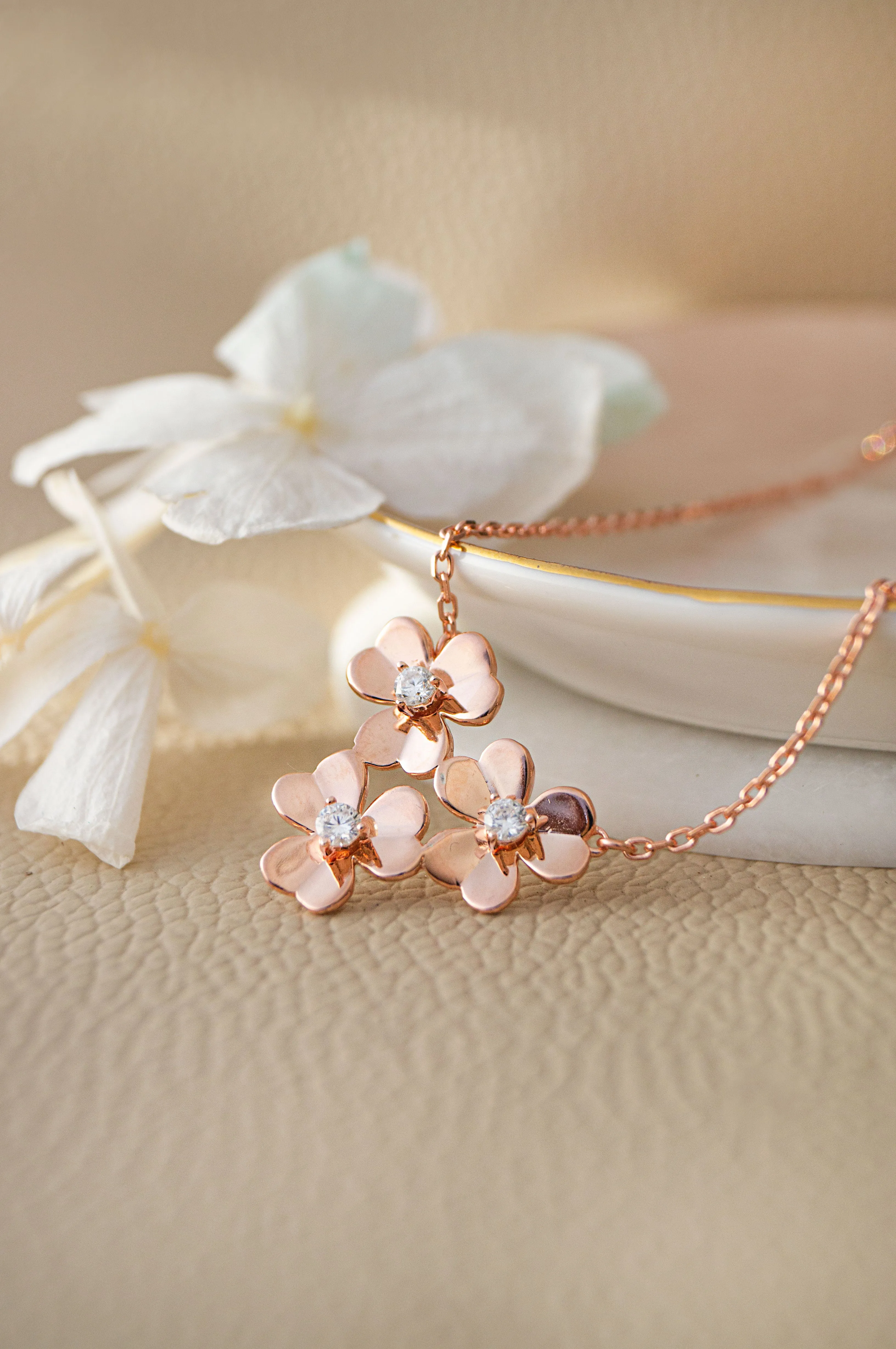 Three Pretty Flowers Rose Gold Plated Sterling Silver Chain Necklace