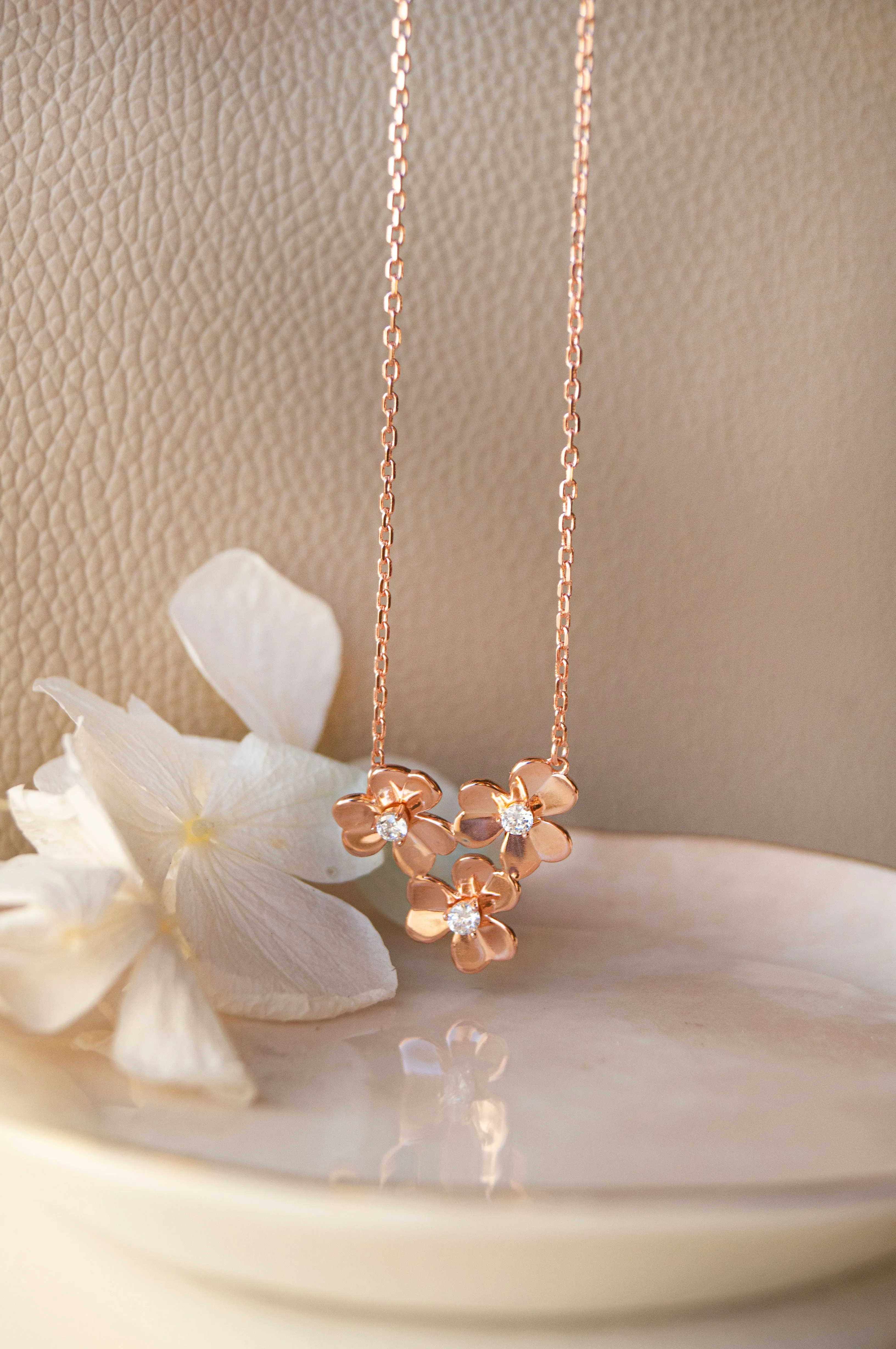 Three Pretty Flowers Rose Gold Plated Sterling Silver Chain Necklace