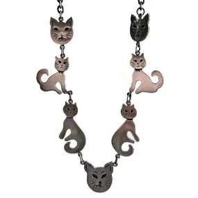 V I N T A G E // the sassy seven / sterling silver sassy cat necklace / 18